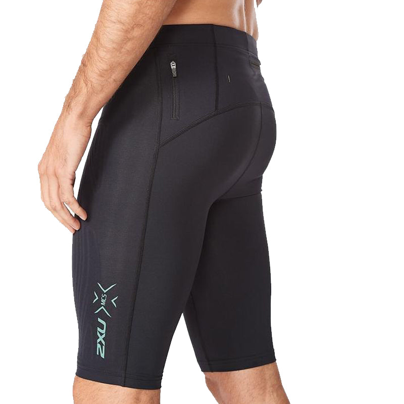 2xu-mens-light-speed-comp-shorts-MA5331b-blk-sgf-close-up-back
