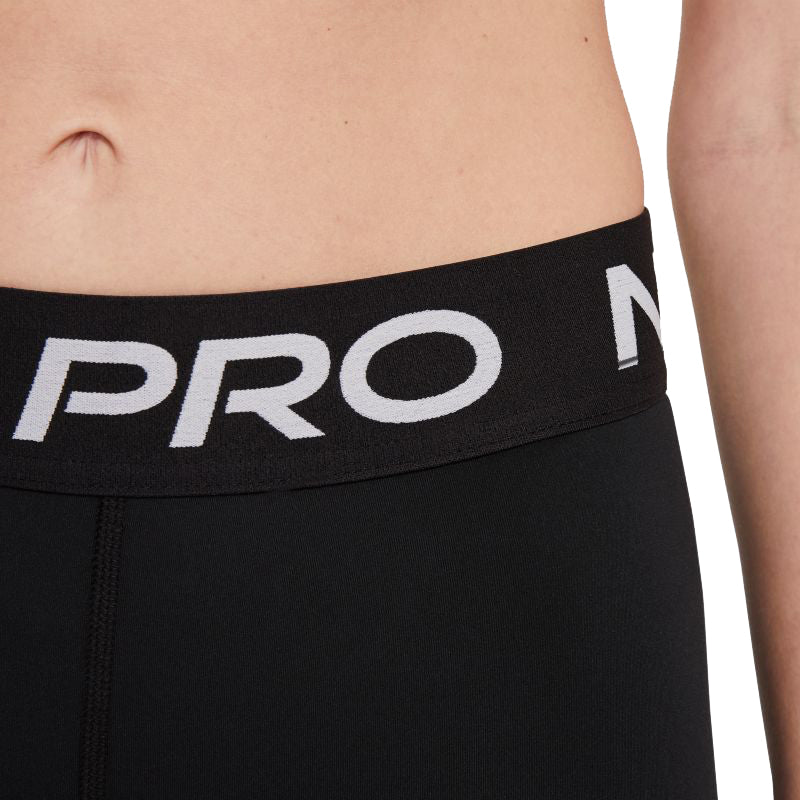 Nike-Womens-Pro=365-running-short-CZ9831-010-model-2