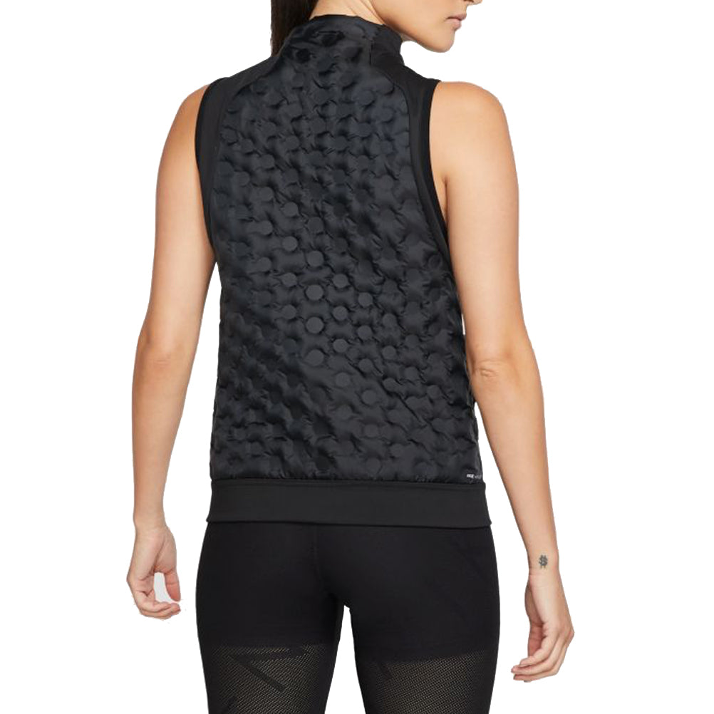 Nike-Womens-aeroloft-vest-BV3851-010-model-2