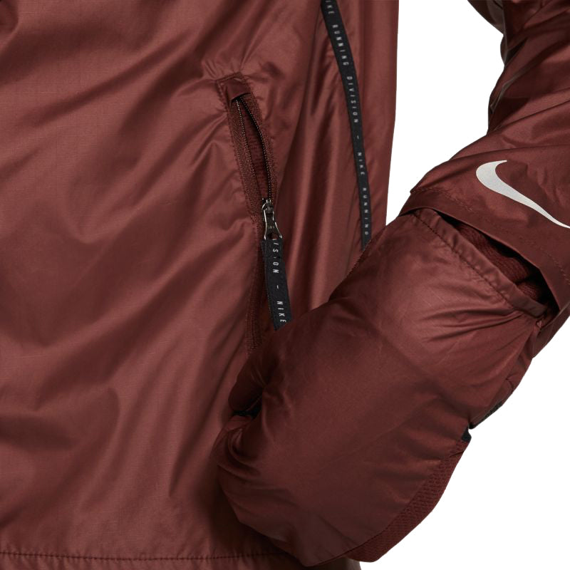 Nike-mens-Run-Division-Flash-jacket-CU7868-624-sleeve-model