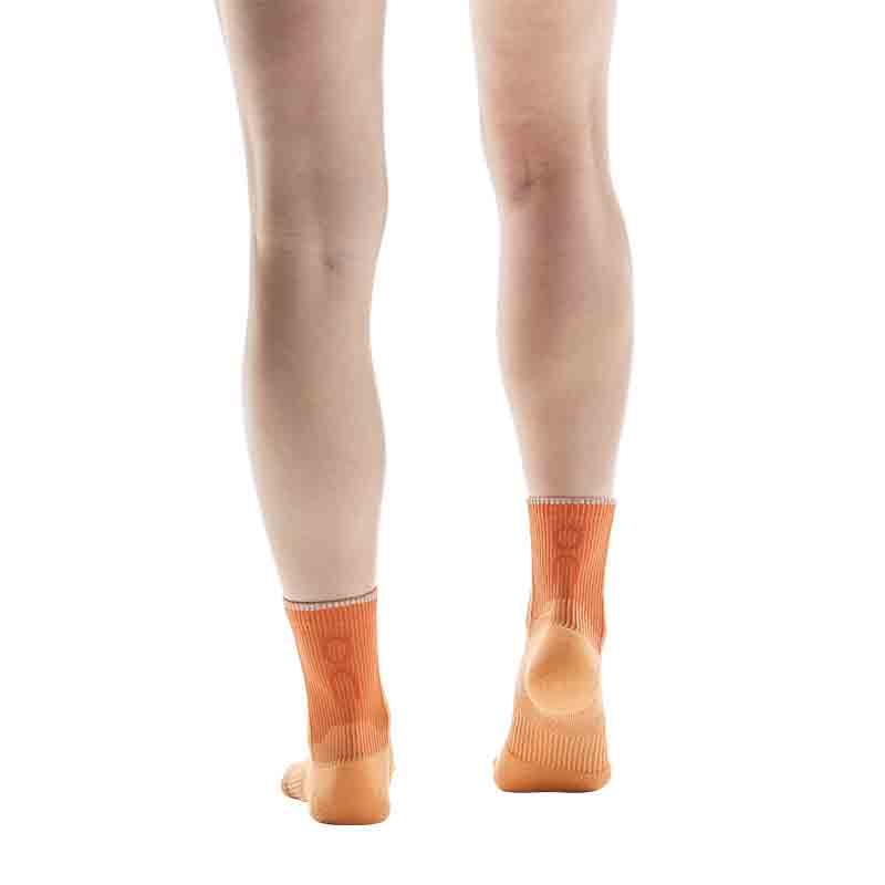 On Running Performance Mid Run Sock - Tangerine/Flame