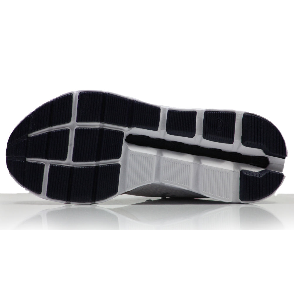 On-Running-Womens-Cloudstratus-2999771-sole