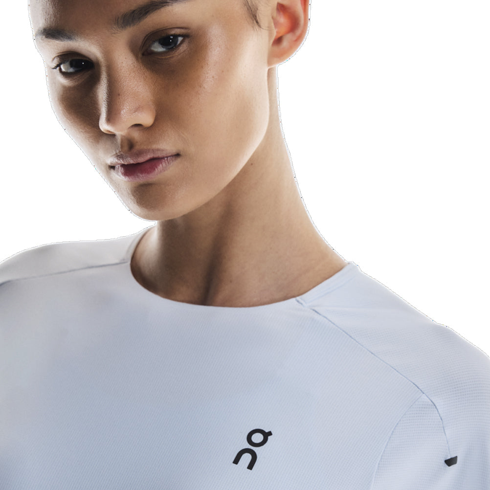 On Running Performance Short Sleeve Women's Running Tee - Arctic/Eclipse