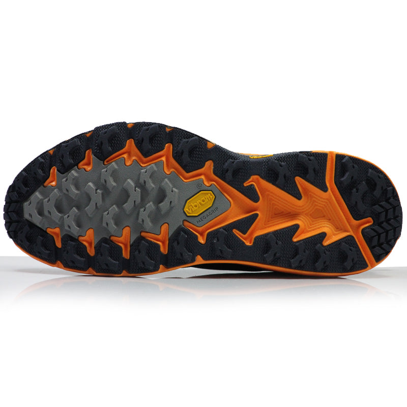hoka-mens-speedgoat-4-1106525-BIBM-sole