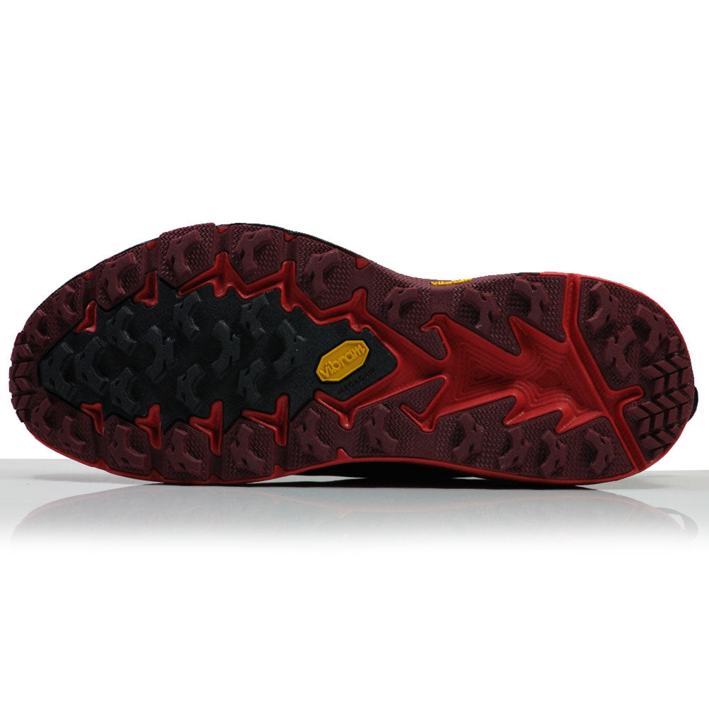 hoka-mens-speedgoat-4-1106525-CHRRD-sole