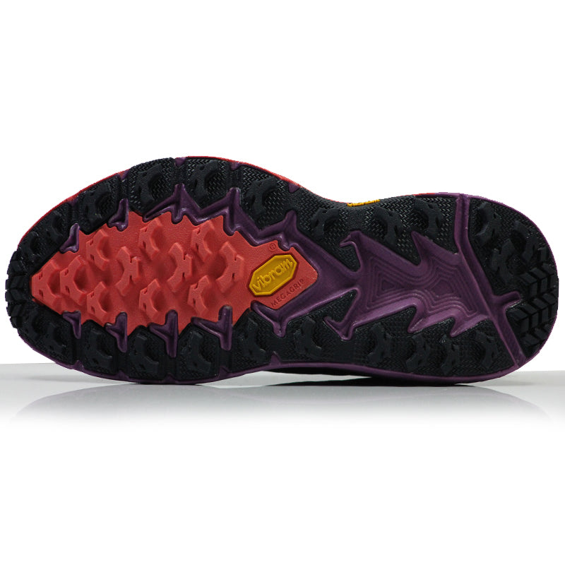 hoka-womens-speedgoat-4-1106527-OSHC-sole