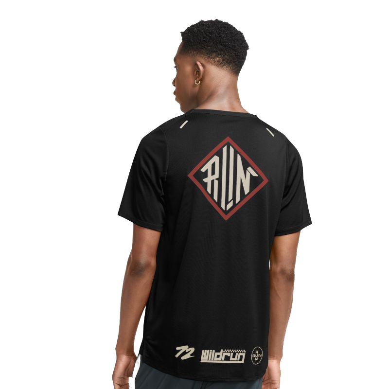 nike-mens-breathe-365-wild-run-ss-tee-CU5694-010-model-back