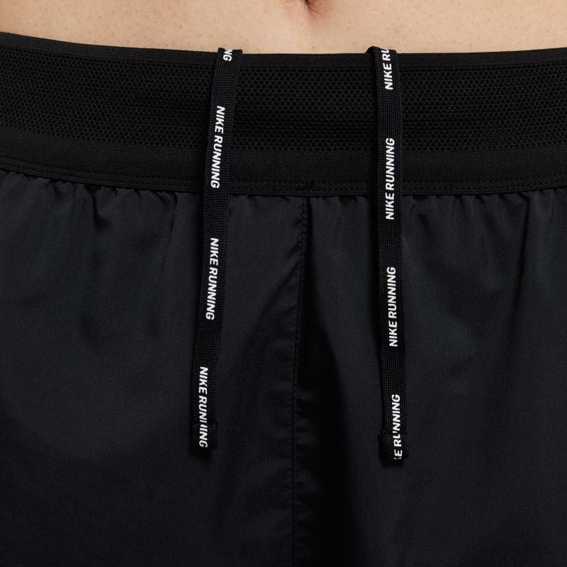 nike-womens-2in1-runway-short-CJ2254-010-close-up