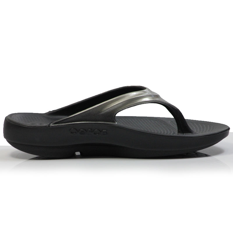 oofos-oolala-flip-latte-back