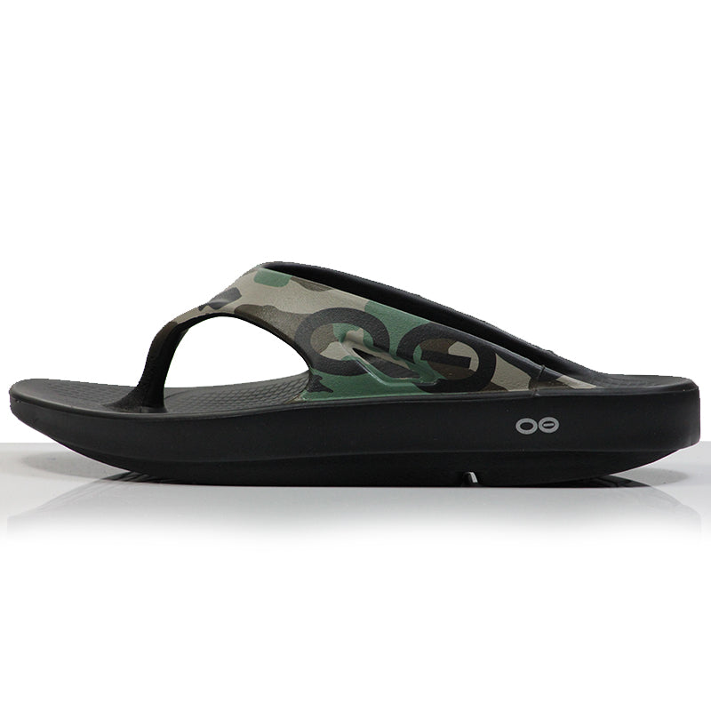 oofos-ooriginal-flip-camo-back