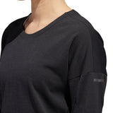 DN2487_APP_on-model_detail-2_white