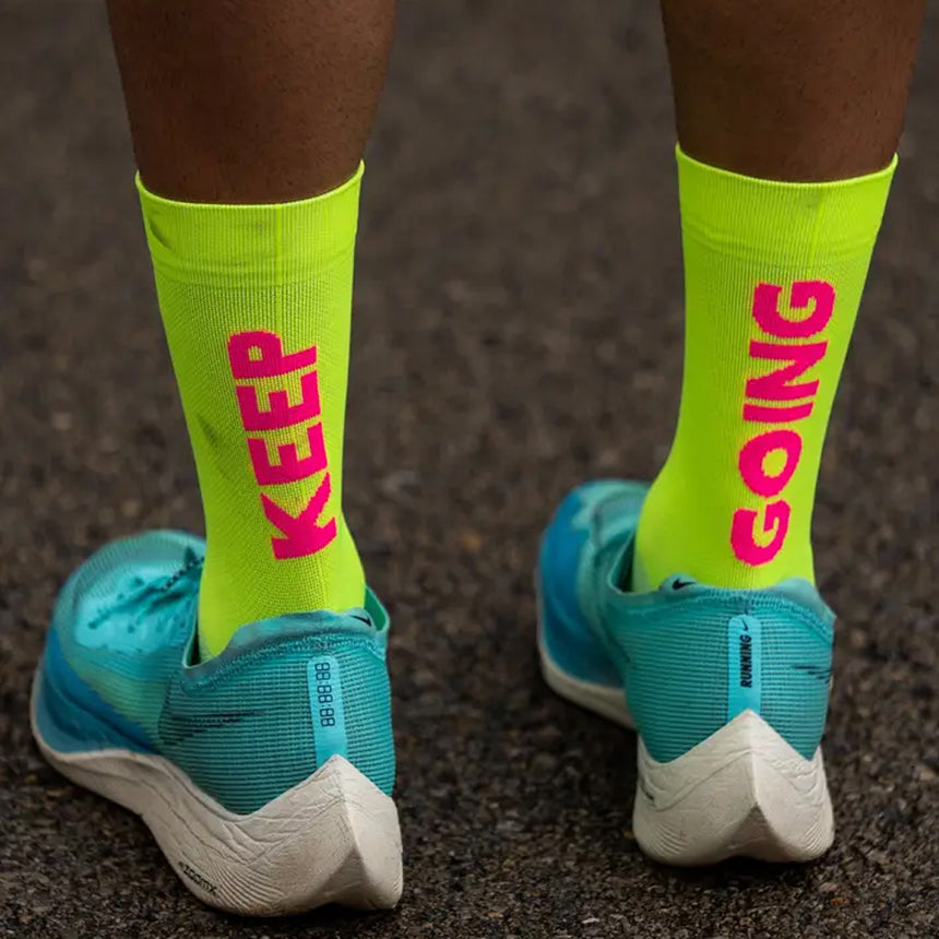 Sporcks Keep Going Yellow Crew Running Sock - Neon/Pink