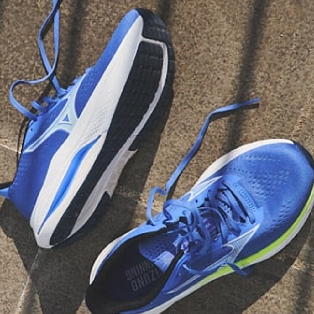 Mizuno Wave Inspire 22 Women's Running Shoe - Ultramarine/White/Lightning Yellow