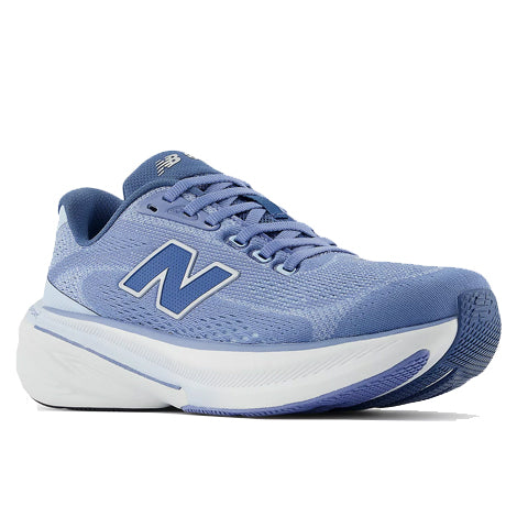 New Balance Womens 860 Running Shoe  