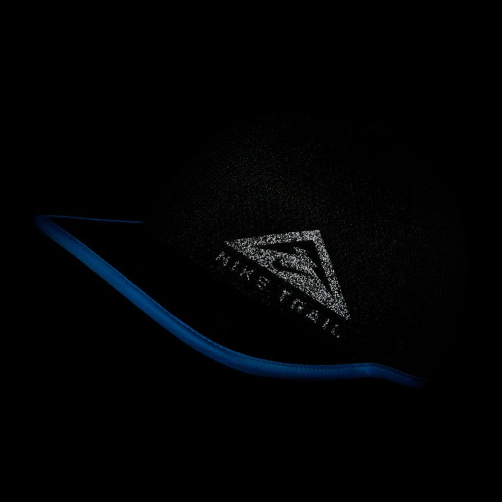 Nike-DF-Trail-running-cap-DC3625-010-flash