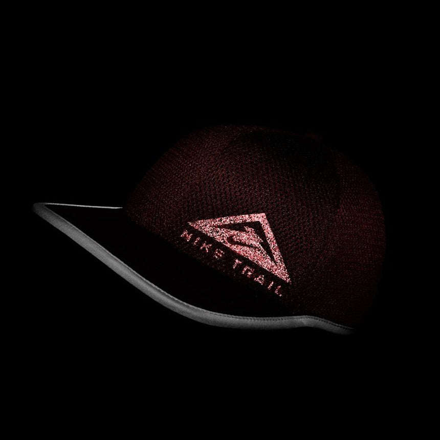 Nike-DF-Trail-running-cap-DC3625-689-flash