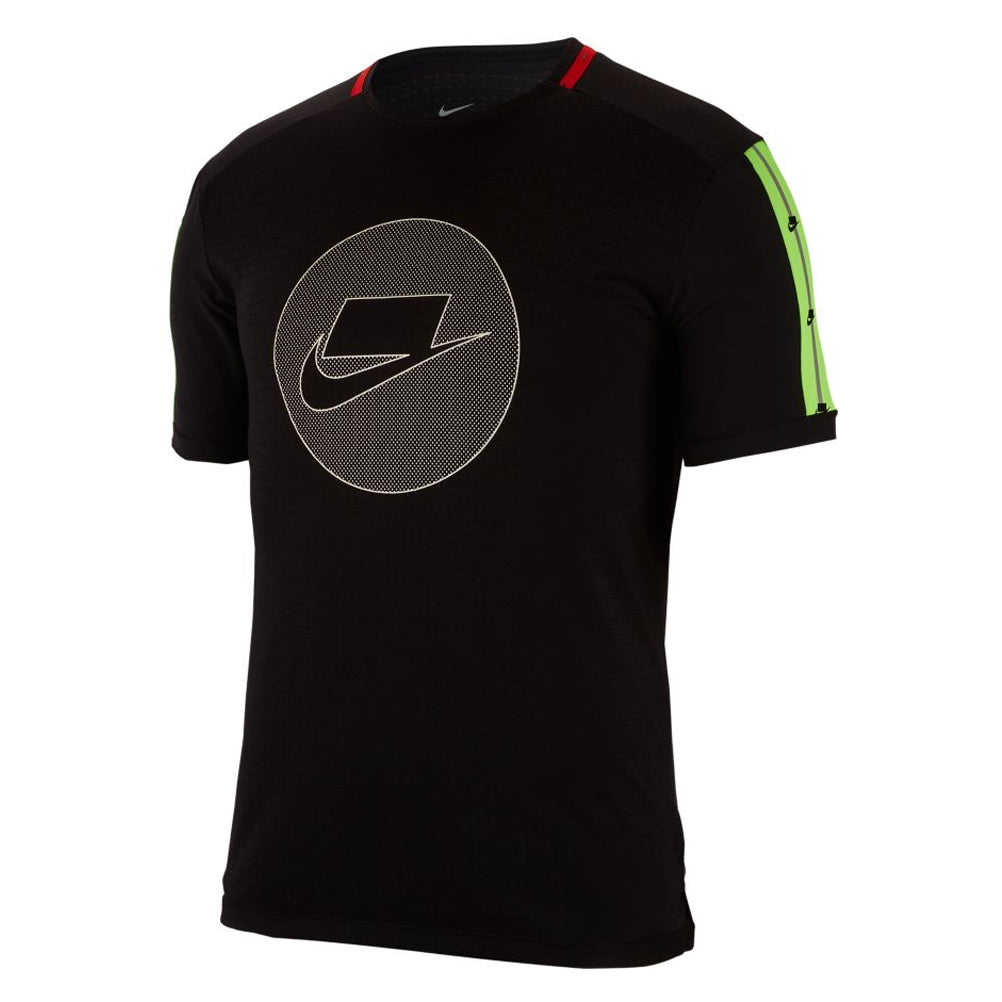 nike run wild t shirt