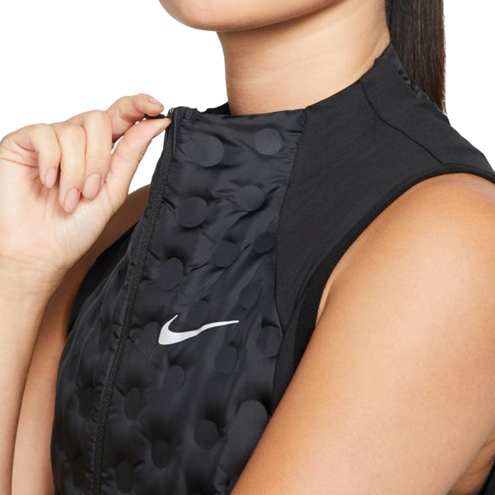 Nike-Womens-aeroloft-vest-BV3851-010-model-3