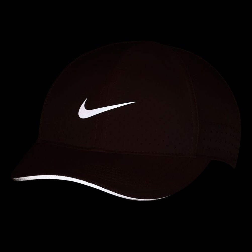 nike women's featherlight running cap