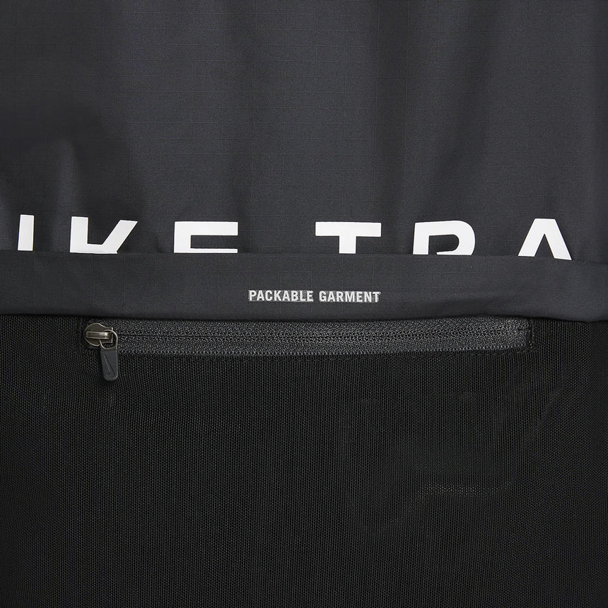 Nike-Womens-shield-trail-jacket-DC8041-010-detail-4