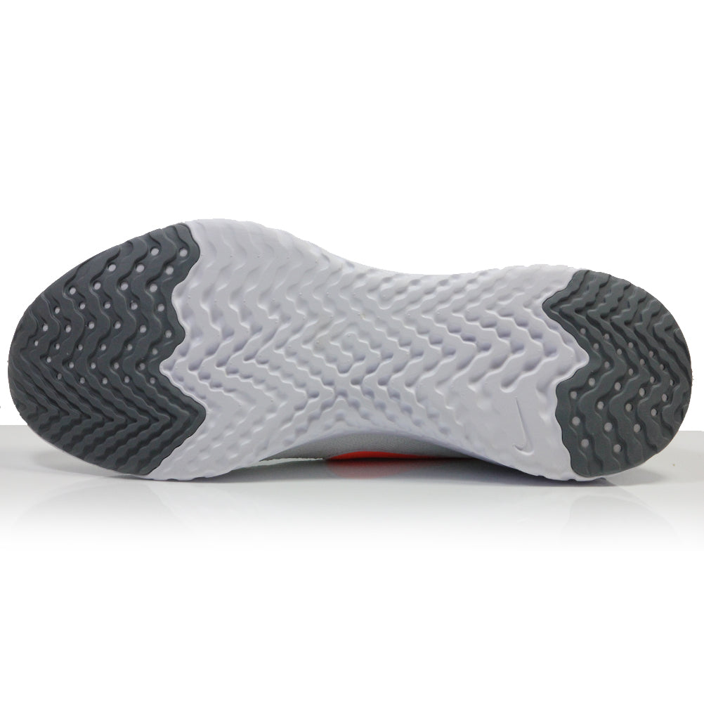Nike-mens-epic-flyknit-100-sole