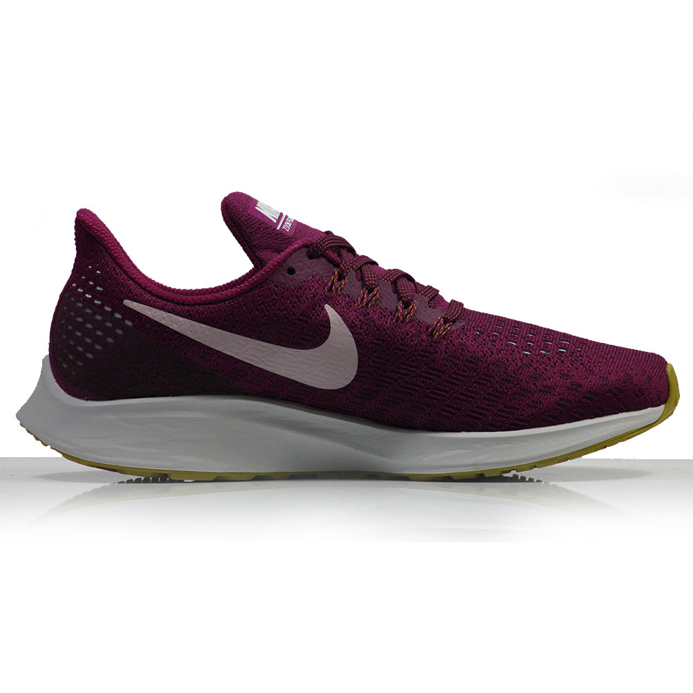 nike women's pegasus 35