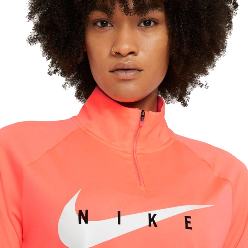 Nike-womens-Swoosh-Run-Midlayer-HZ-CZ9231-854-model-Halfzip