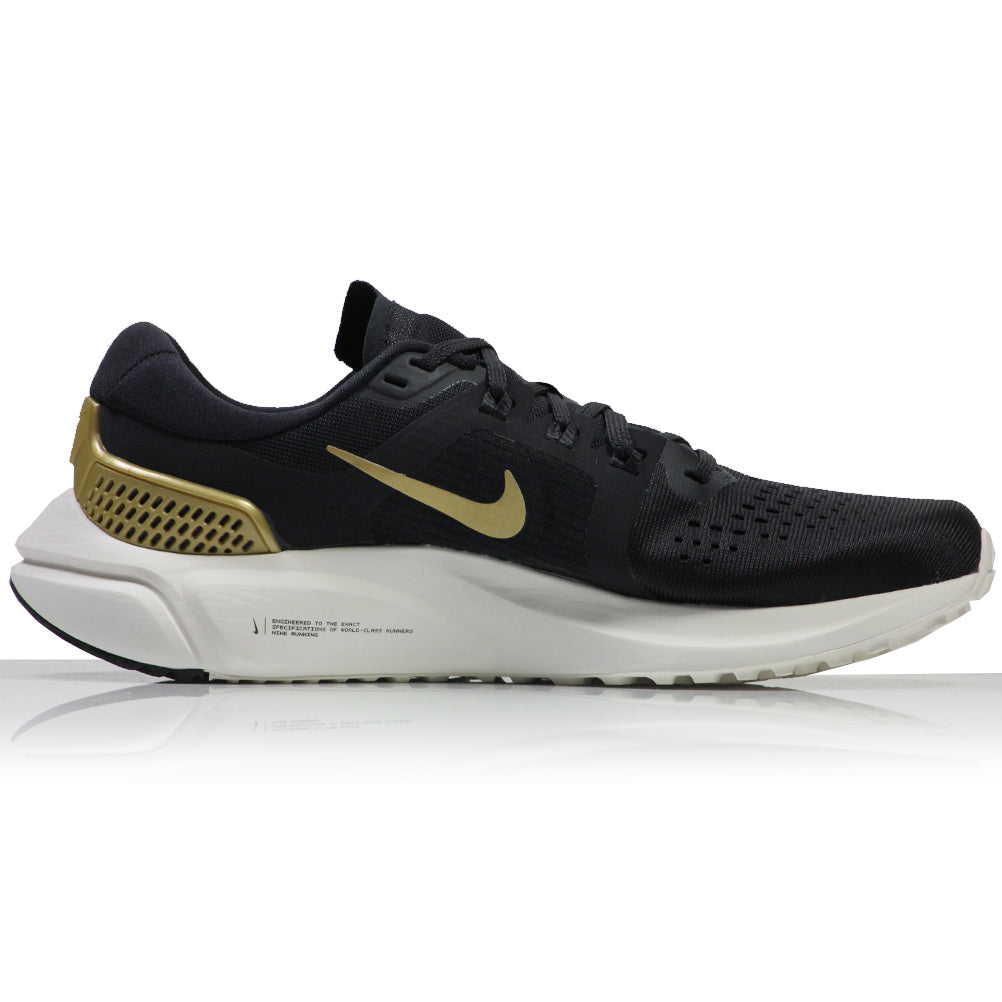 Nike-womens-vomero-15-003-back
