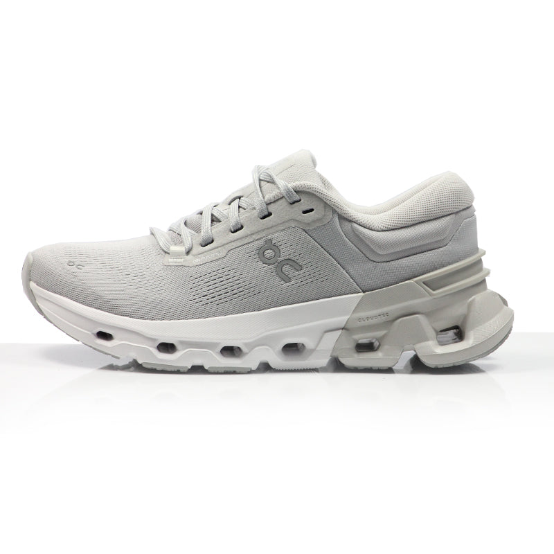 On Cloudflyer 5 Women's Running Shoe - Glacier/Wolf