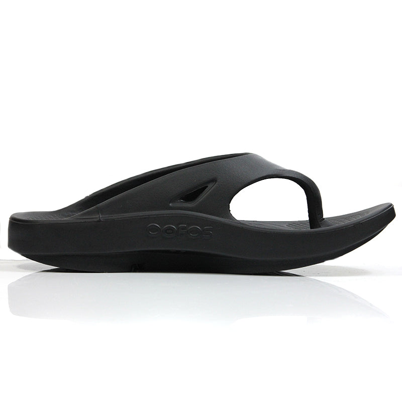 OOfos-Ooriginal-black-back