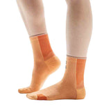 On Running Performance Mid Run Sock - Tangerine/Flame