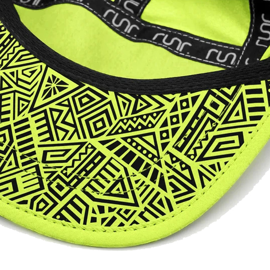 Runr Lumos Reflective Technical Running Hat  - Fluo Yellow/Reflect