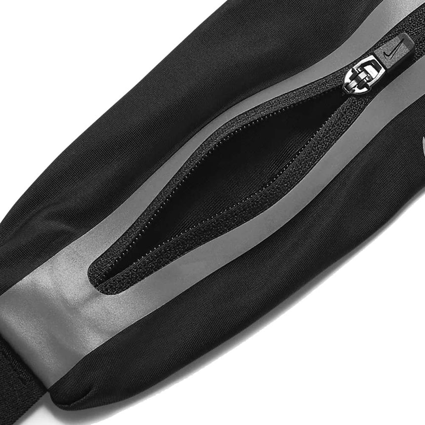 nike-slim-waist-pack-3-black-detail