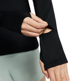 nike-womens-element-crew-CU3277-010-sleeve