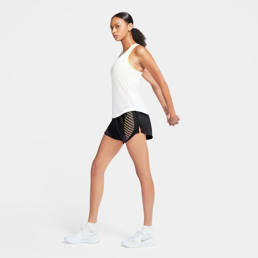 nike-womens-tempo-luxe-short-model