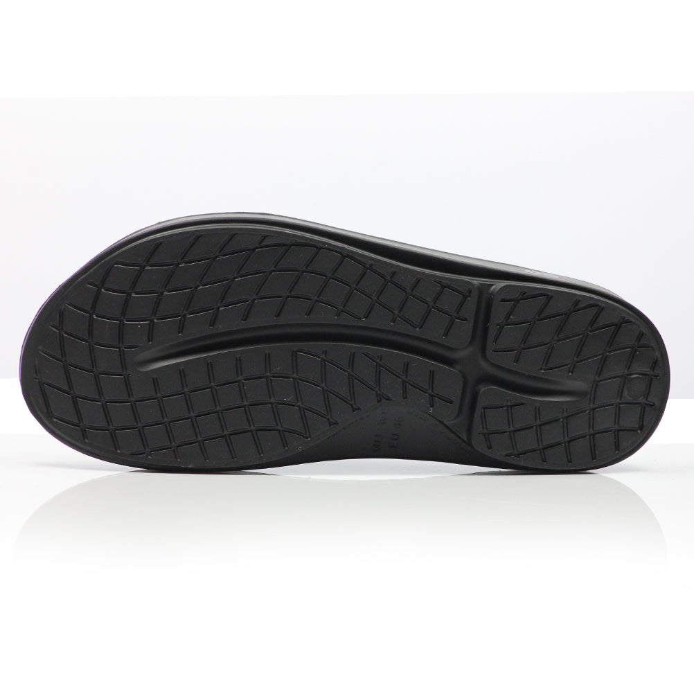 OOfos Unisex OOahh Recovery Slide - Black