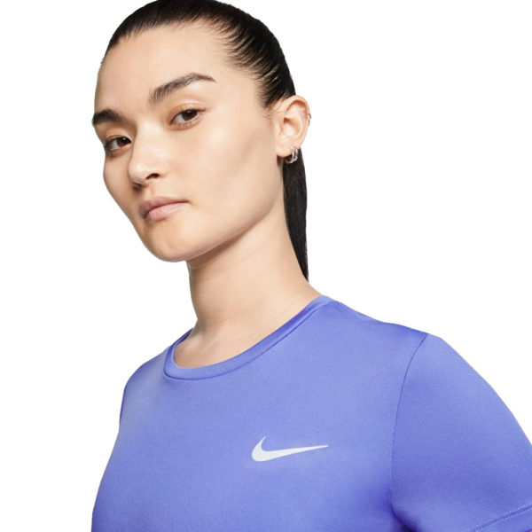 Nike Miler Short Sleeve Women's Model Head