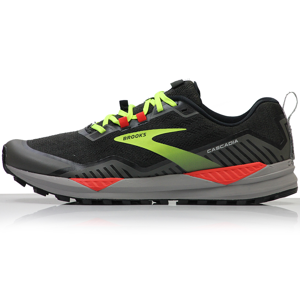 Brooks cascadia 2024 10 silver