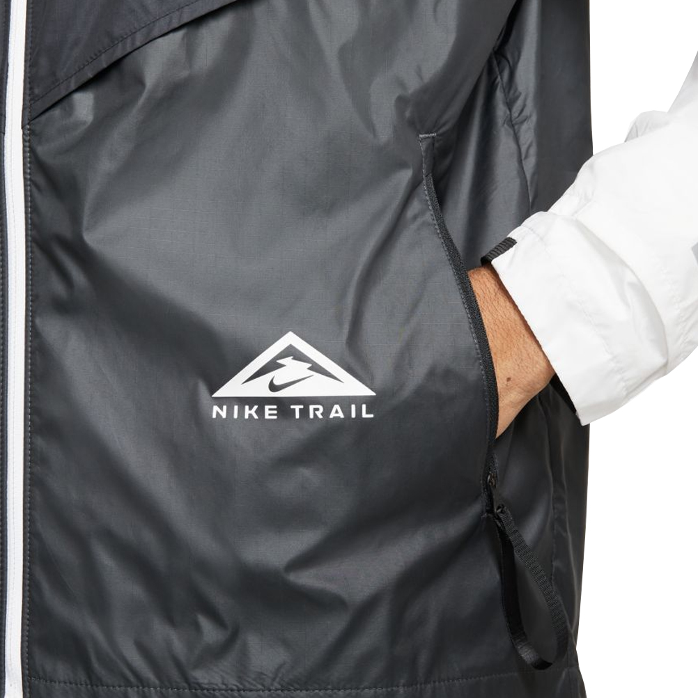 The - Grey/White/White Men\'s Running Jacket Smoke Black/Dark | Outlet Windrunner Nike Running Trail
