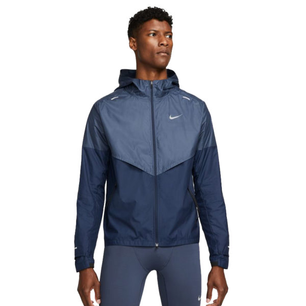 Nike Shieldrunner running jacket Model Front