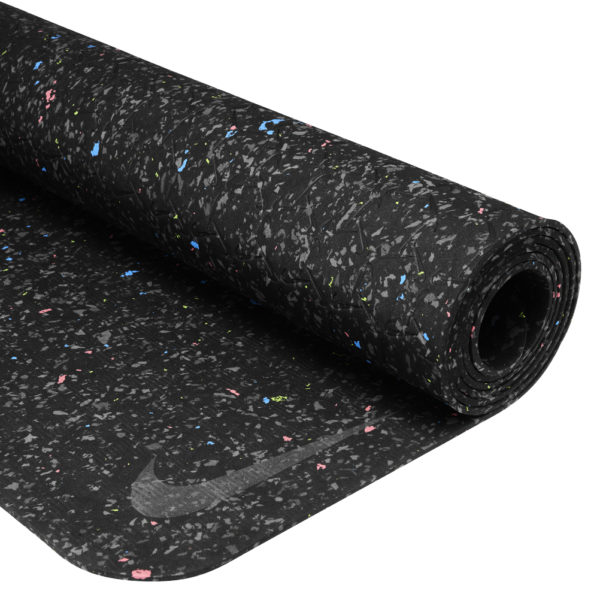 Nike Move 4mm Yoga Mat black detail