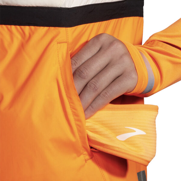 Brooks Run Visible 2.0 Insulated Women's Running Vest pocket